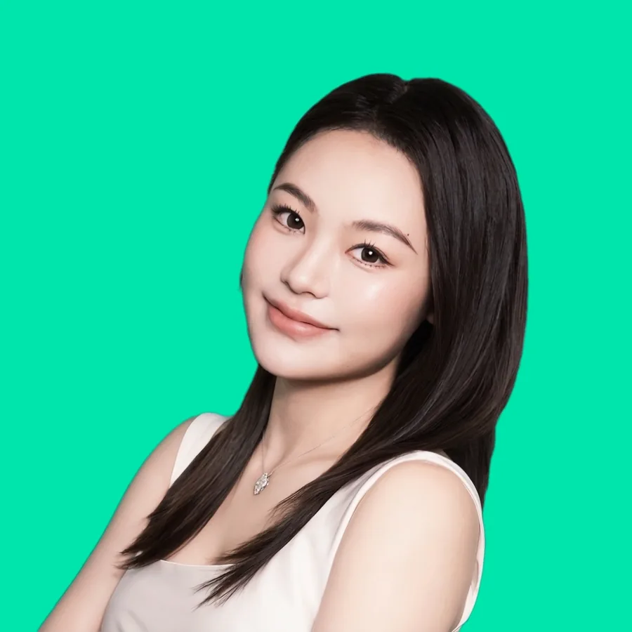 Portrait of Evie Xia, founder and CEO of JE Labs